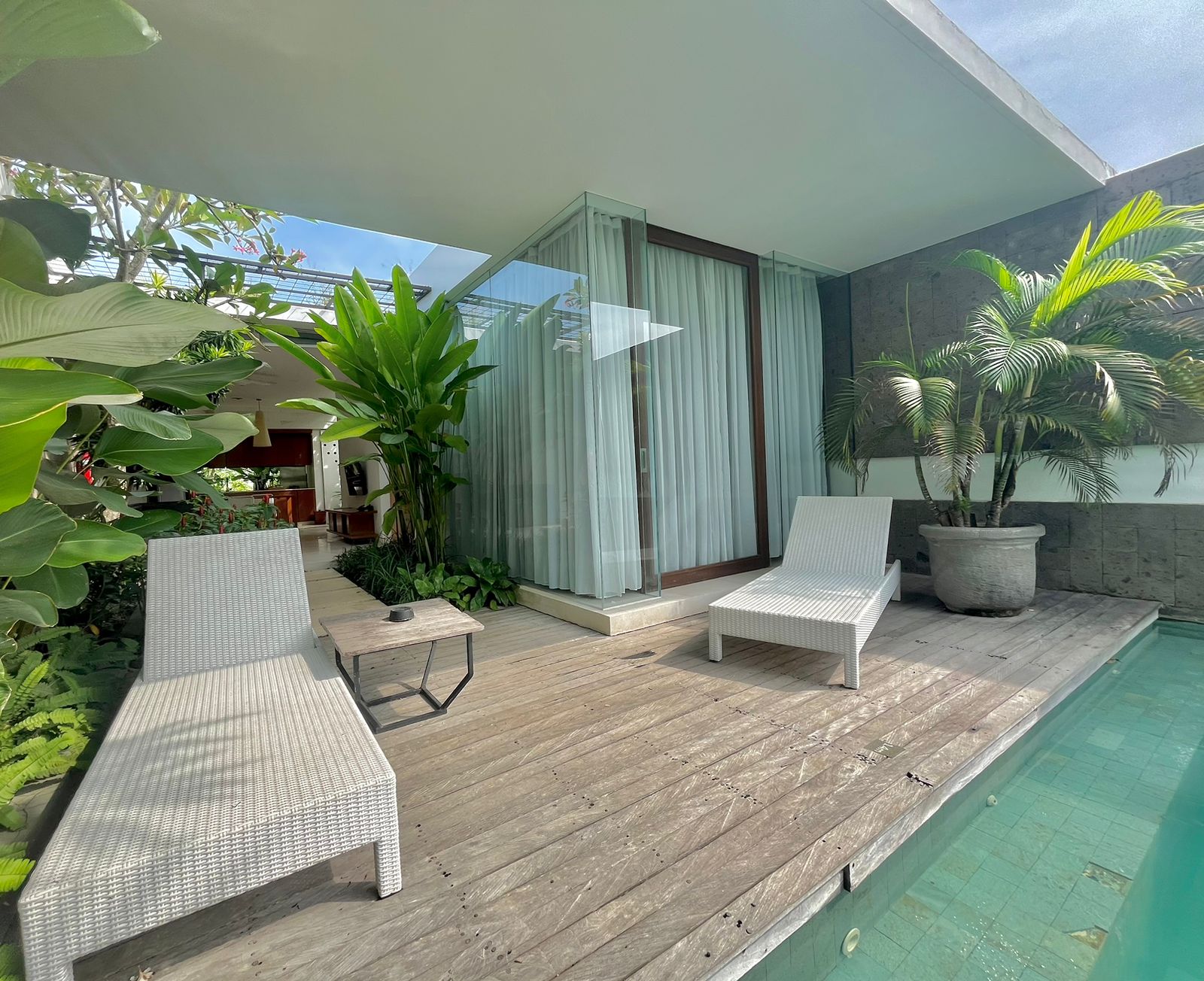 Freehold 1-Bedroom Resort Villa in Uluwatu