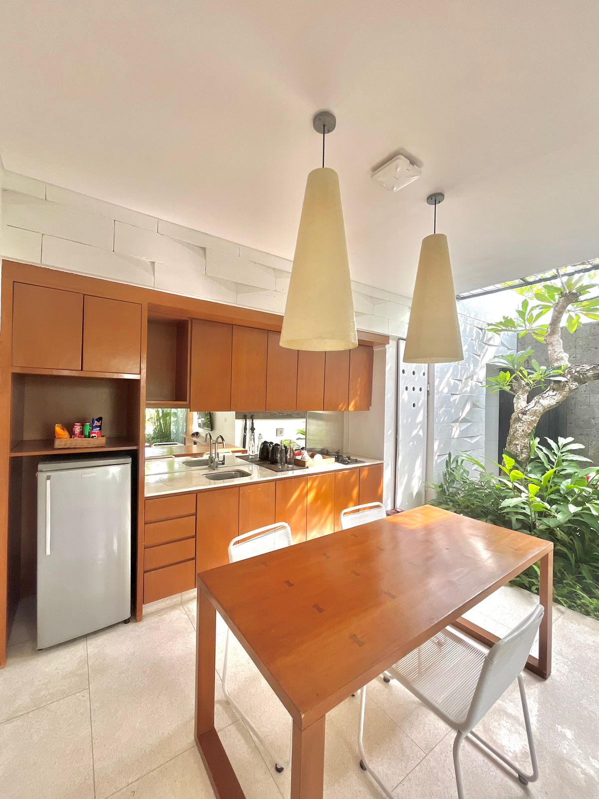 Freehold 1-Bedroom Resort Villa in Uluwatu - 3