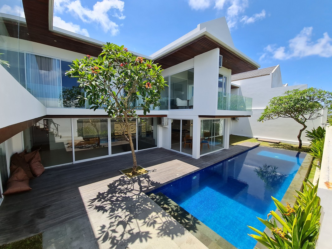 6 Bedroom Villa with Green Hills, Sunset and Ocean View - 2