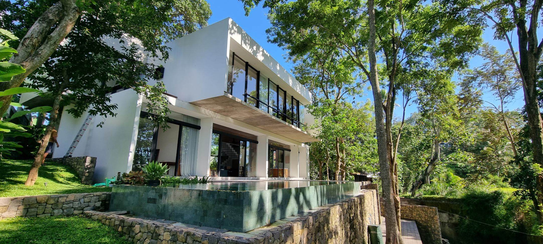 Nature View 4-Bedroom Villa in Buwit  - 2
