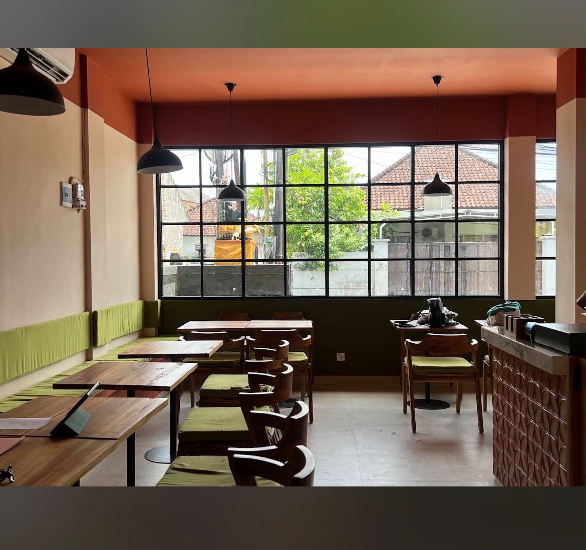Business Take Over Opportunity – Established Restaurant in Umalas - 2