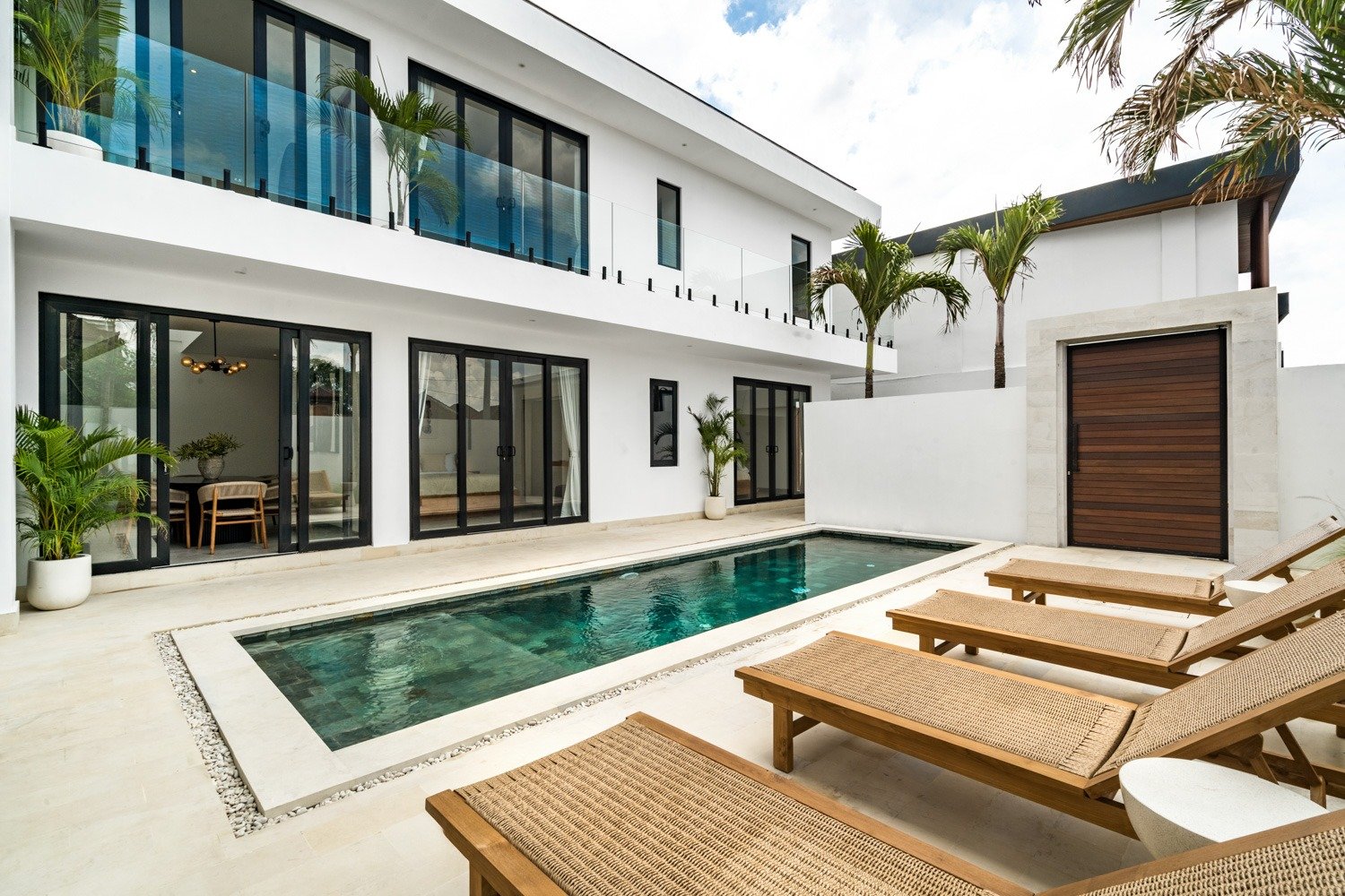 Luxury 4 Bedroom Villa in Bumbak Umalas  - 3