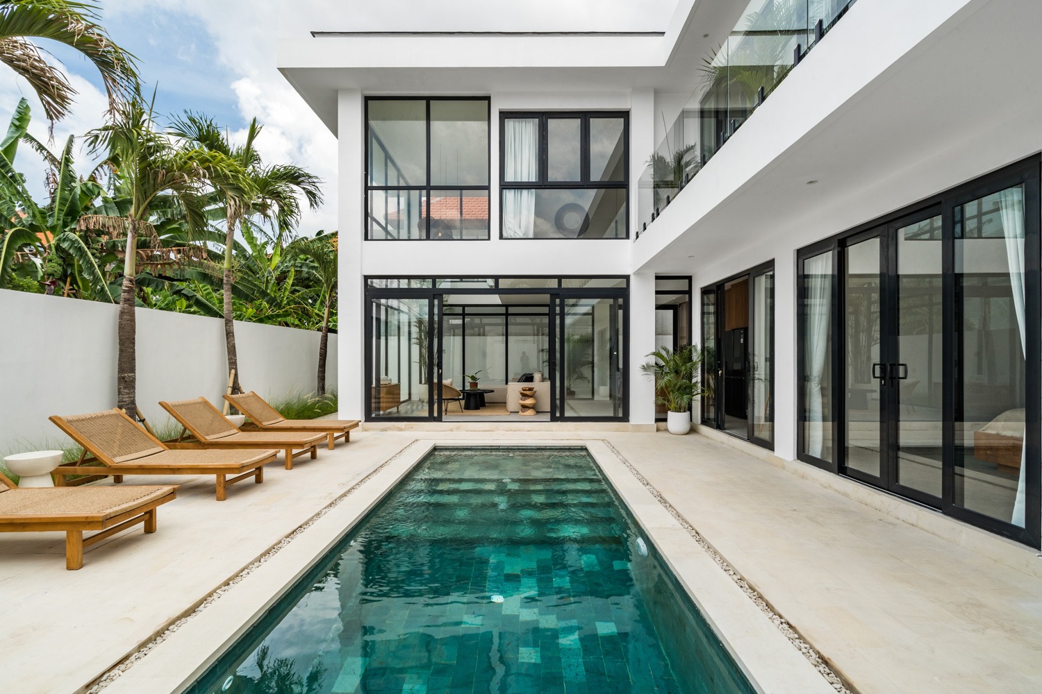 Luxury 4 Bedroom Villa in Bumbak Umalas
