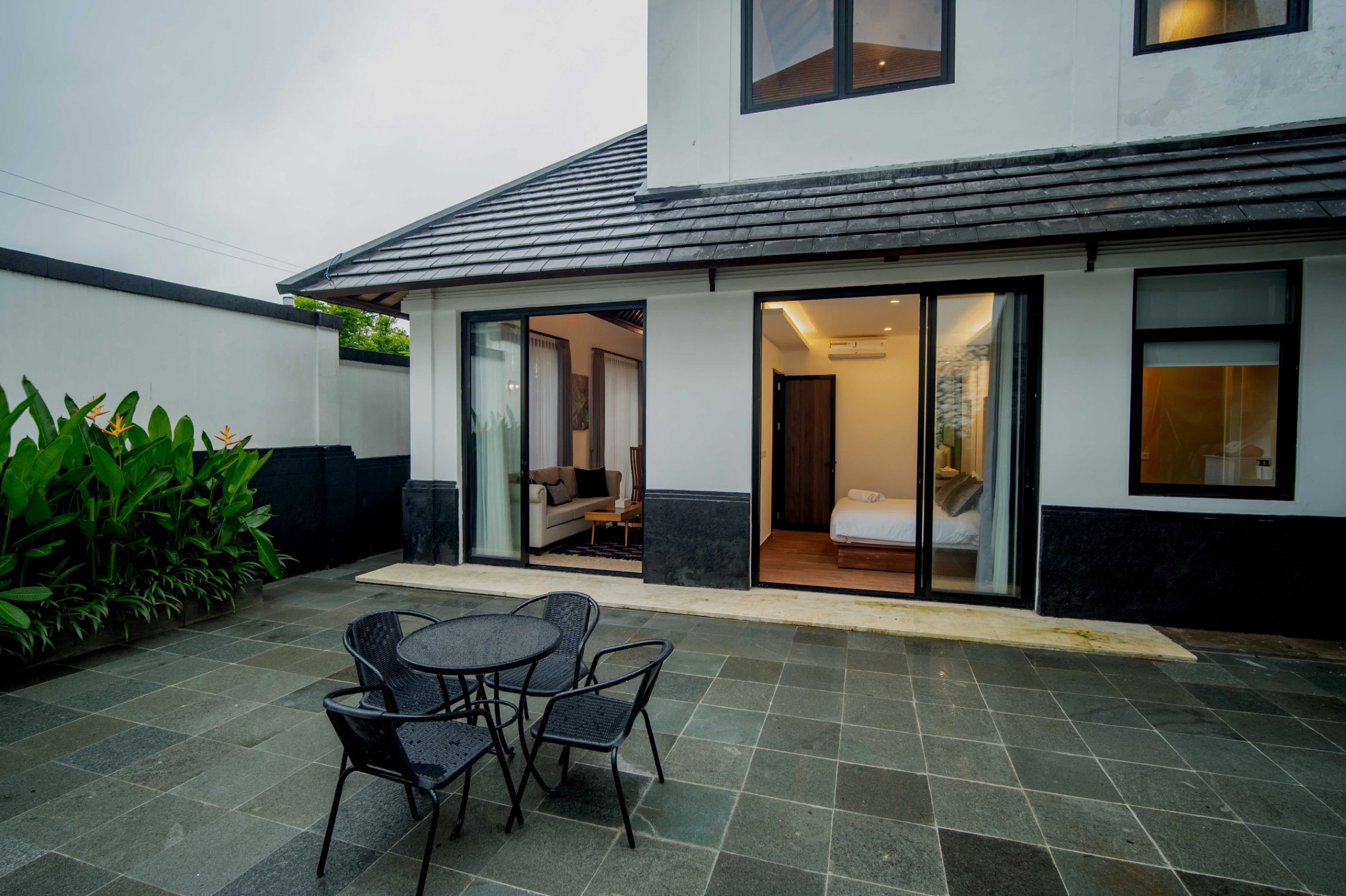 2 Bedroom Modern Villa integrated with 4-star resort in Jimbaran