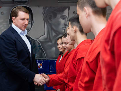 Глава Сочи Алексей Копайгородский встретился с победителями краевых соревнований школьной лиги самбо