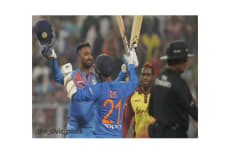 Krunal Pandya Credits DK for Transforming RCB Into a Fearless Batting Unit