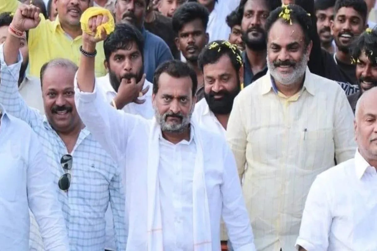 537 Km Devotion Walk Stuns Tirumala: Bandla Ganesh’s Padayatra Becomes Talk of Tirupati
