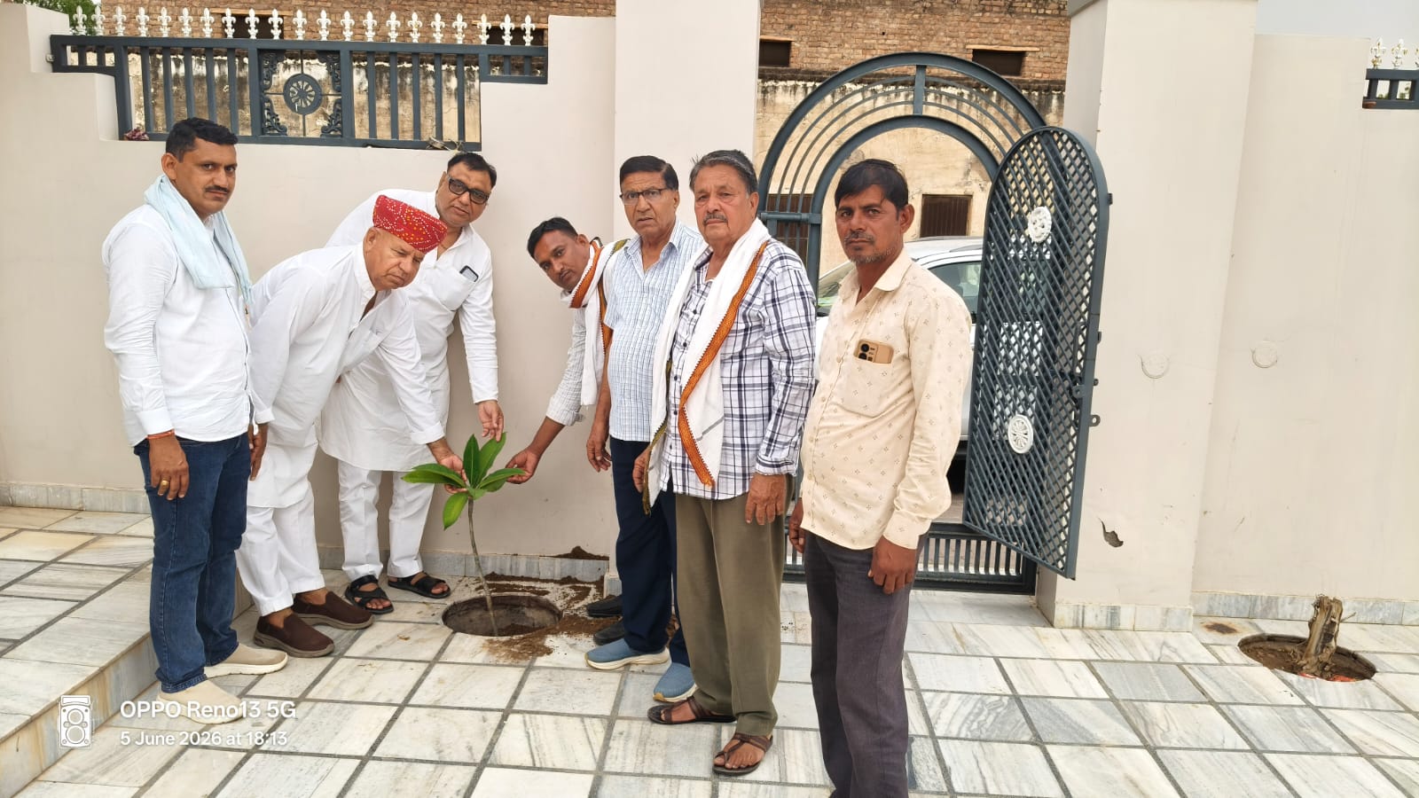 विश्व पर्यावरण दिवस पर  विधायक ने पौधारोपण कर दिया पर्यावरण संरक्षण का संदेश