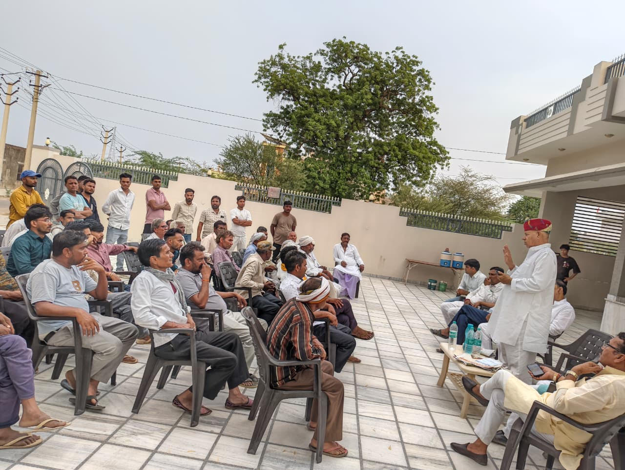 कांग्रेस कार्यलय मे जनसुनवाई के दौरान आगामी पंचायतीराज चुनावों पर हुई चर्चा 