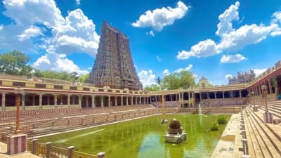52 प्रमुख मंदिरों में स्मार्टफोन ले जाने पर लगा बैन