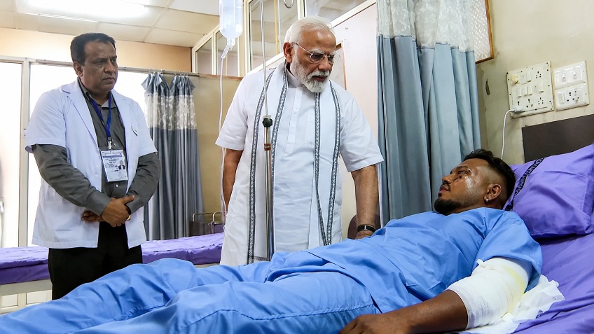 एयर इंडिया हादसे के इकलौते जीवित बचे शख्स का दर्द