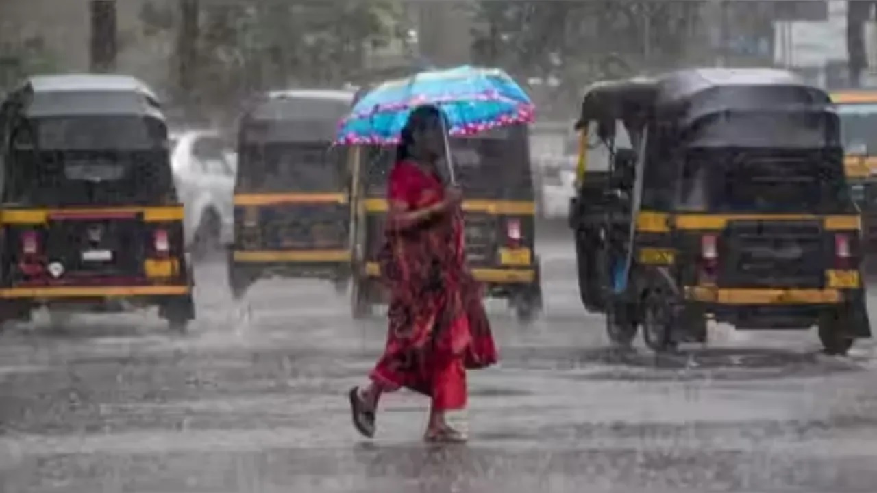 Heavy Rain Hits Delhi-NCR