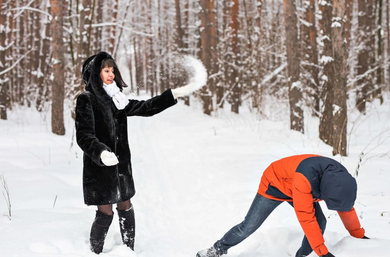 Kinder bei Winteraktivitäten