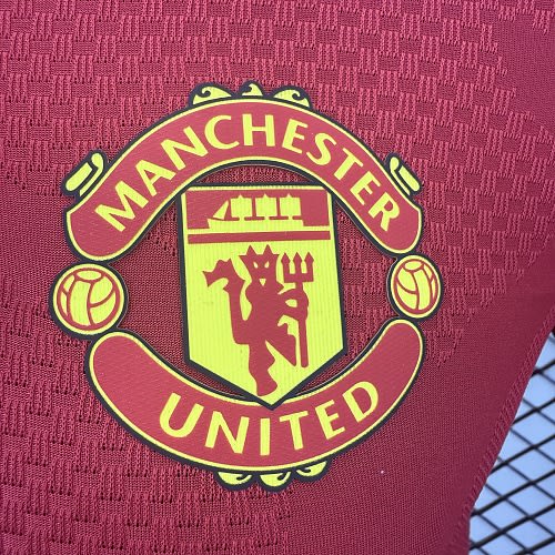 Manchester United 24/25 Home thumbnail 2