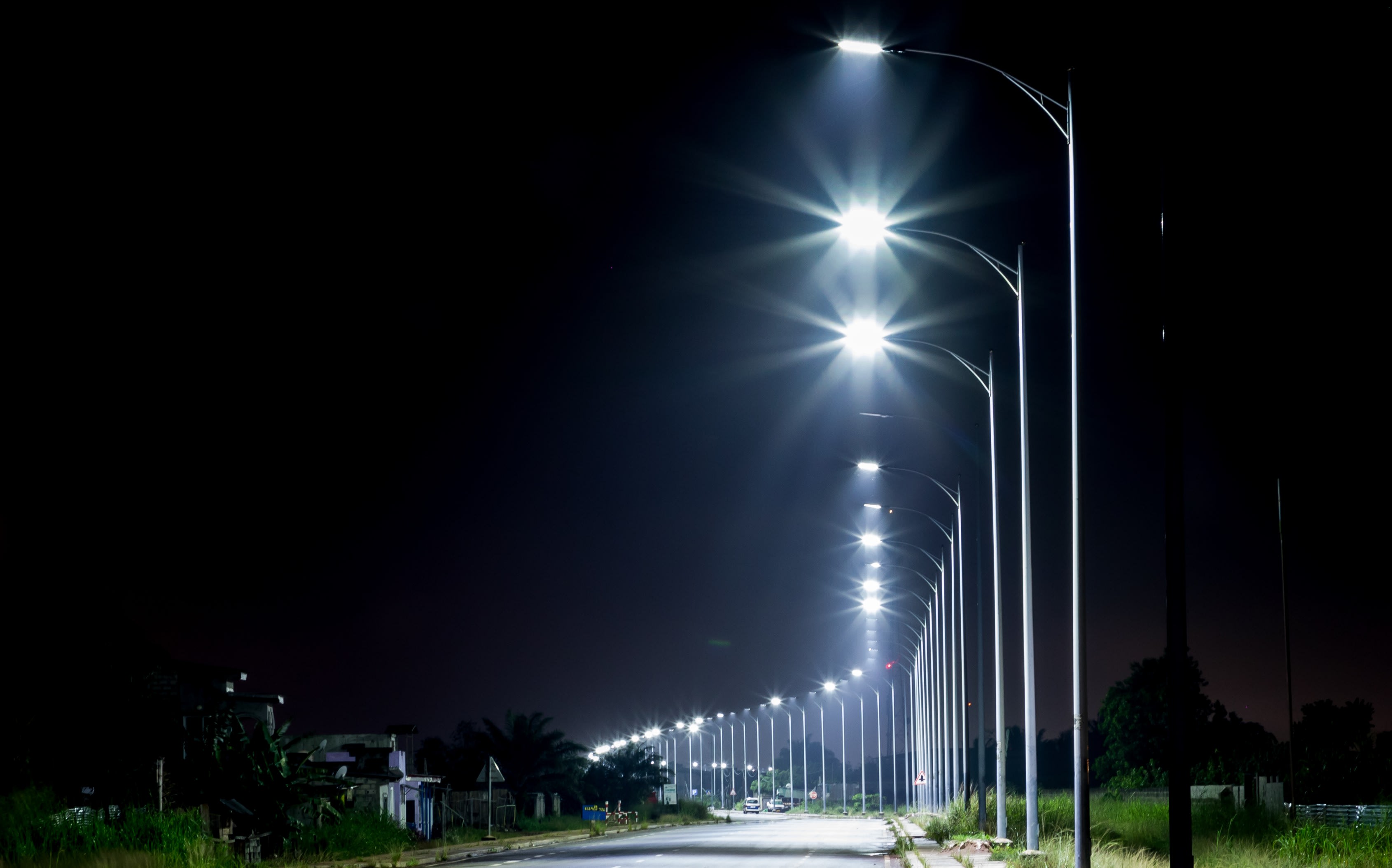 Éclairage public nocturne