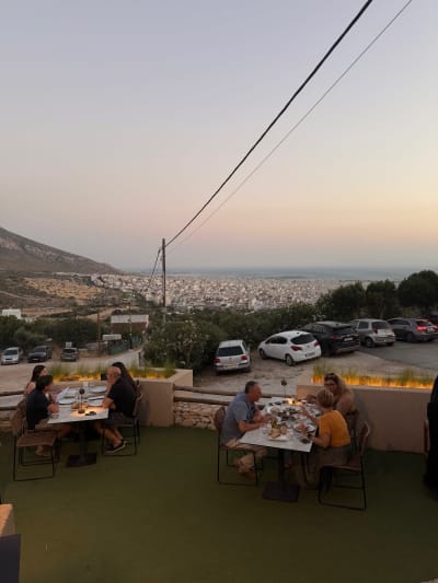 MANTRI Mountain Resto Sunset
