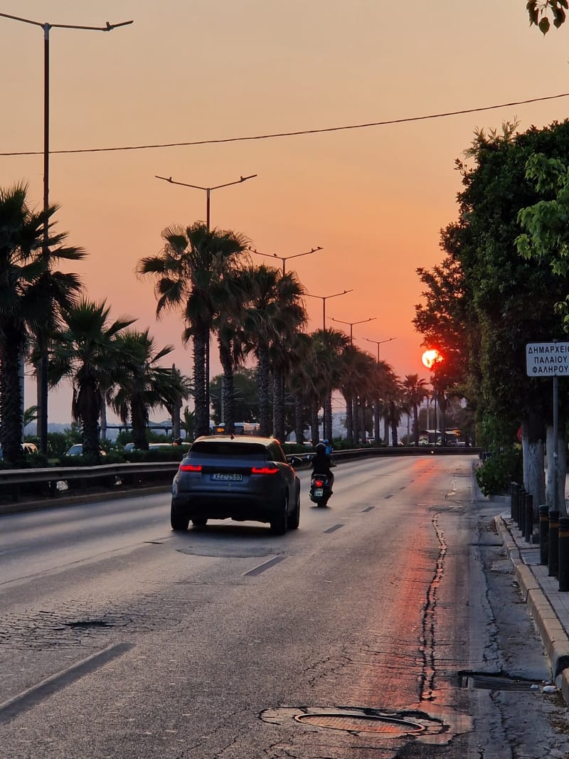 Floisvos Sunset 🌴