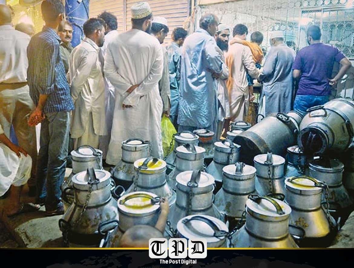بھوسہ ڈیلرز کی ہڑتال سے جانوروں کی خوراک کی سپلائی معطل، دودھ کی پیداوار میں کمی اور ڈیری مصنوعات کی قلت کا خدشہ