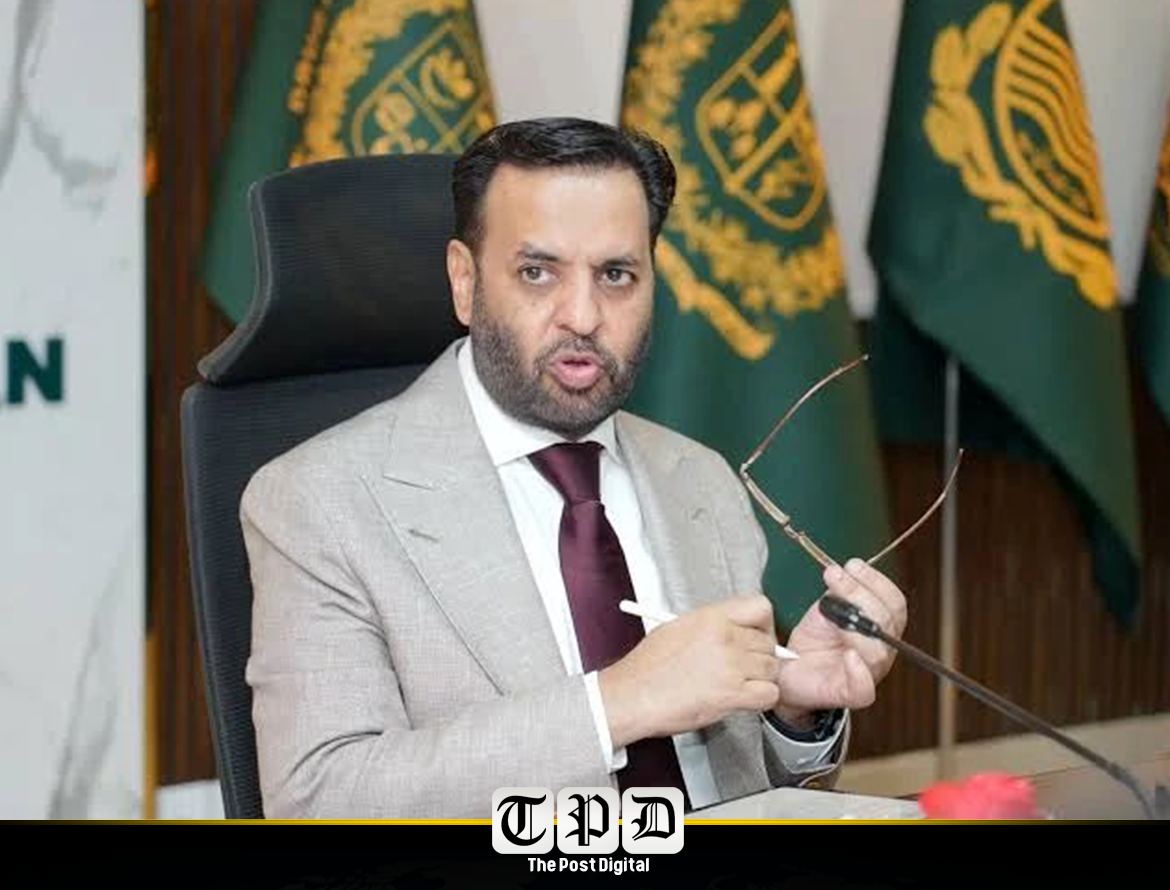 وزیر صحت نے وزیراعظم شہباز شریف سے استعفیٰ دینے کا اعلان کیا، وزیراعظم نے استعفیٰ منظور کرنے سے انکار کرتے ہوئے فوری اسلام آباد پہنچنے کی ہدایت کردی