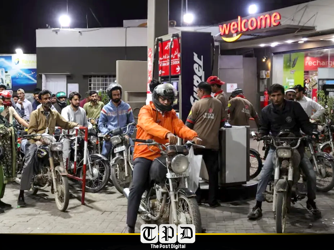 پیٹرول 50 پیسے اور ہائی اسپیڈ ڈیزل 19 پیسے سستا، نئی قیمتوں کا اطلاق رات 12 بجے سے ہوگا