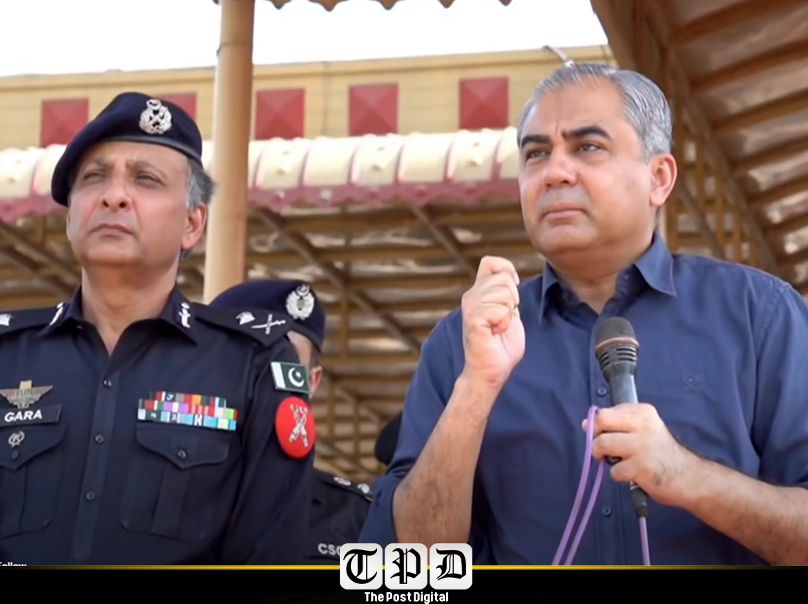 پُرامن احتجاج ہر شہری کا حق ہے، قانون ہاتھ میں لینے والوں سے قانون کے مطابق نمٹا جائے گا، وزیر داخلہ