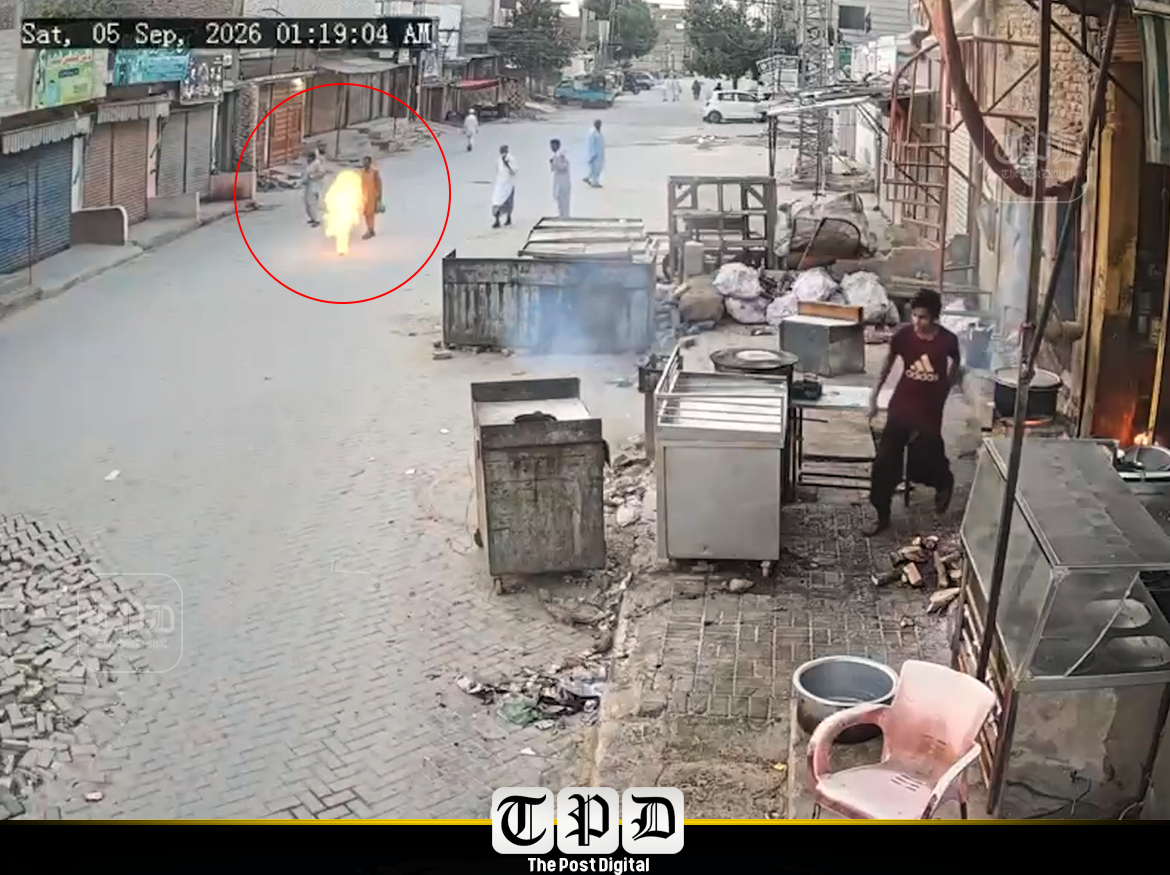 Three separate blasts in Qasimabad’s Sheedi Goth area trigger panic; shopkeepers flee, no casualties reported