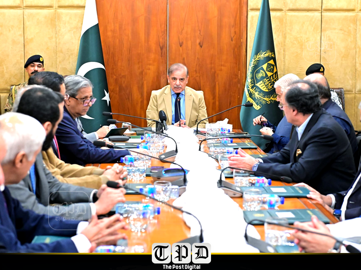 احسن اقبال کی 12 سے 15 نئے صوبوں کی تجویز، محسن نقوی بھی انتظامی یونٹس کے قیام پر قائم؛ بااثر حلقوں میں موجودہ نظام پر نظرثانی کی سوچ موجود، تاہم معاملہ تاحال وفاقی کابینہ میں باضابطہ طور پر زیرِ بحث نہیں آیا
