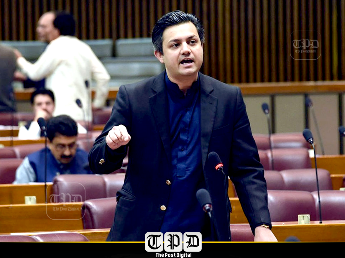 سابق رکن قومی اسمبلی اور سابق صدر پی ٹی آئی پنجاب کو ملتان سے گرفتار کرکے لاہور پولیس کے حوالے کردیا گیا، پولیس کے مطابق حماد اظہر 9 مئی کے مختلف مقدمات میں اشتہاری تھے