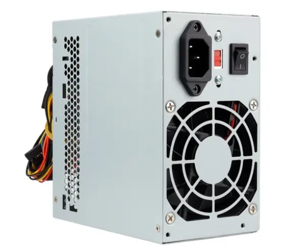 FUENTE DE PODER 230W REALES PLUS 230W JALTECH — FUENTE DE PODER en Pasto, Nariño