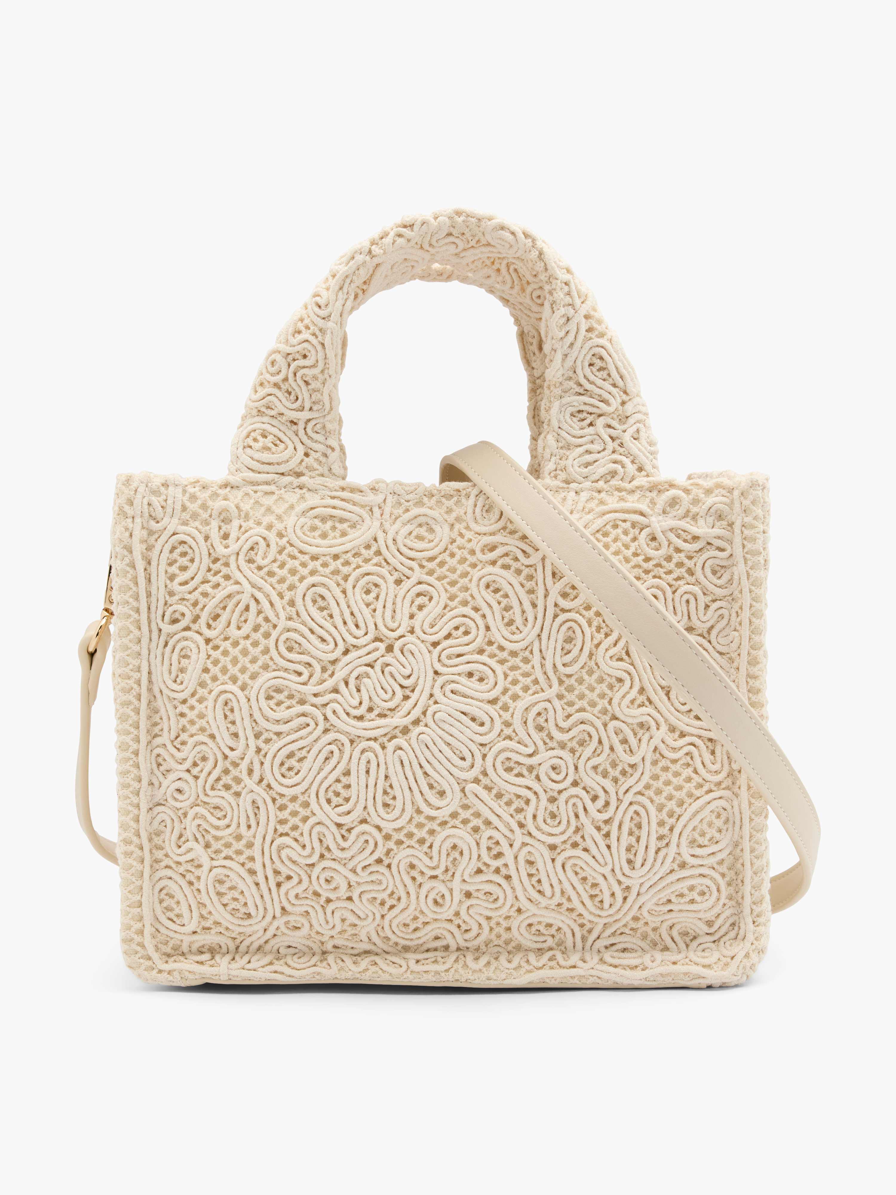 Weiche und wollige Sommerbag in Beige