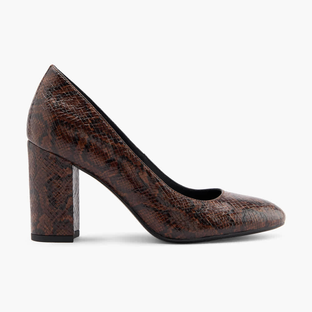 Schwarzer Heel im Glanz-Design mit Blockabsatz