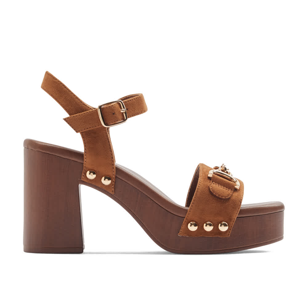 Braune Sandalette mit Keilabsatz und Riemchen