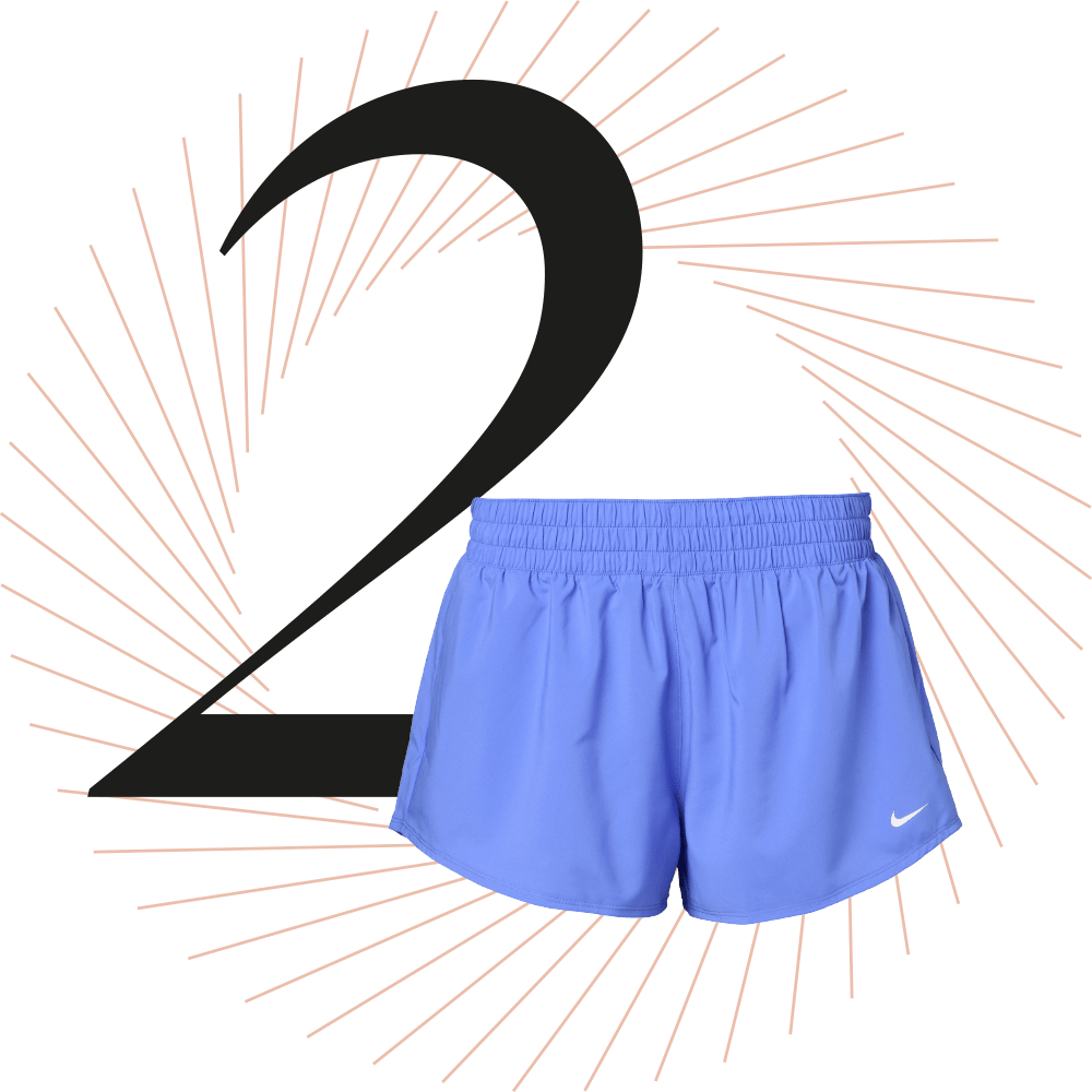 Blaue Second Skin Shorts, schwarze Ziffer 2 im Hintergrund