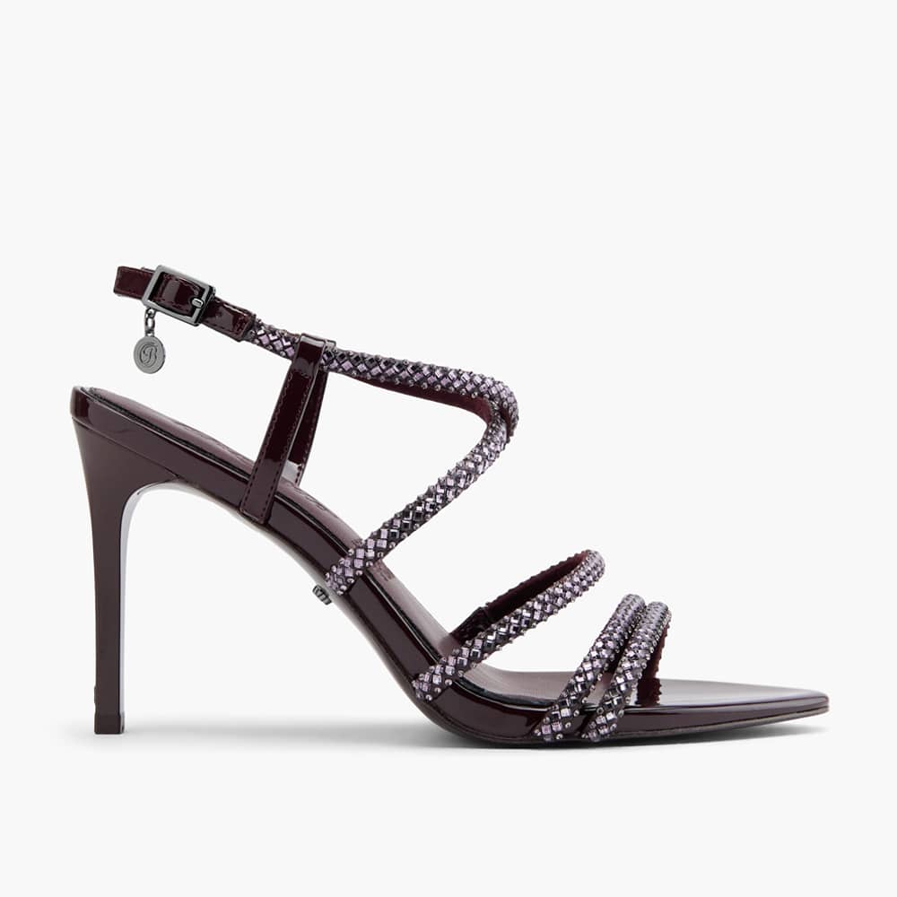 Schwarzer Slingback-Pumps mit mehreren Gürtel-Elementen