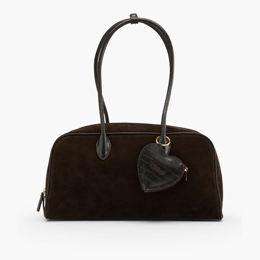 Braune Handtasche mit Herzanhänger