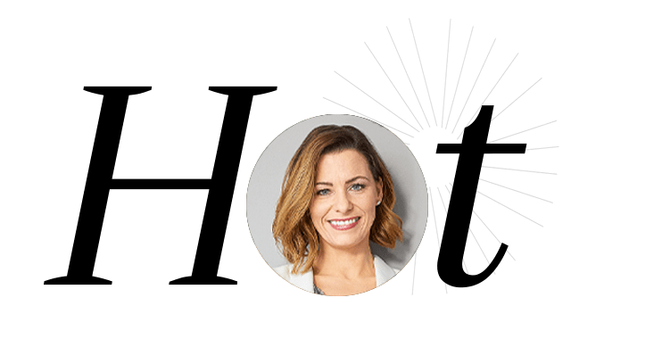 Schriftzug "Hot" mit Bild einer Frau im Buchstaben O - Katharina M.