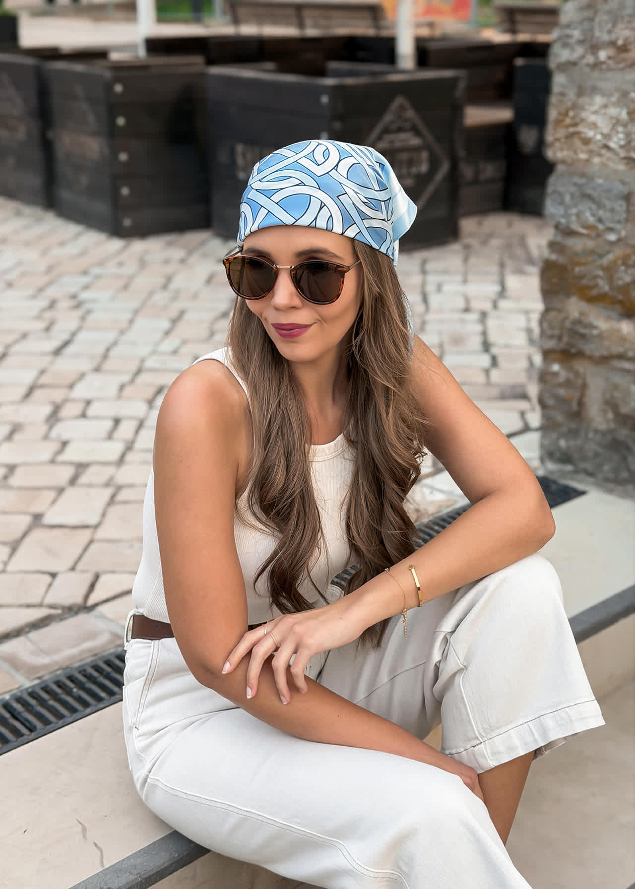 Schal als Kopftuch mit Summer-Vibes 