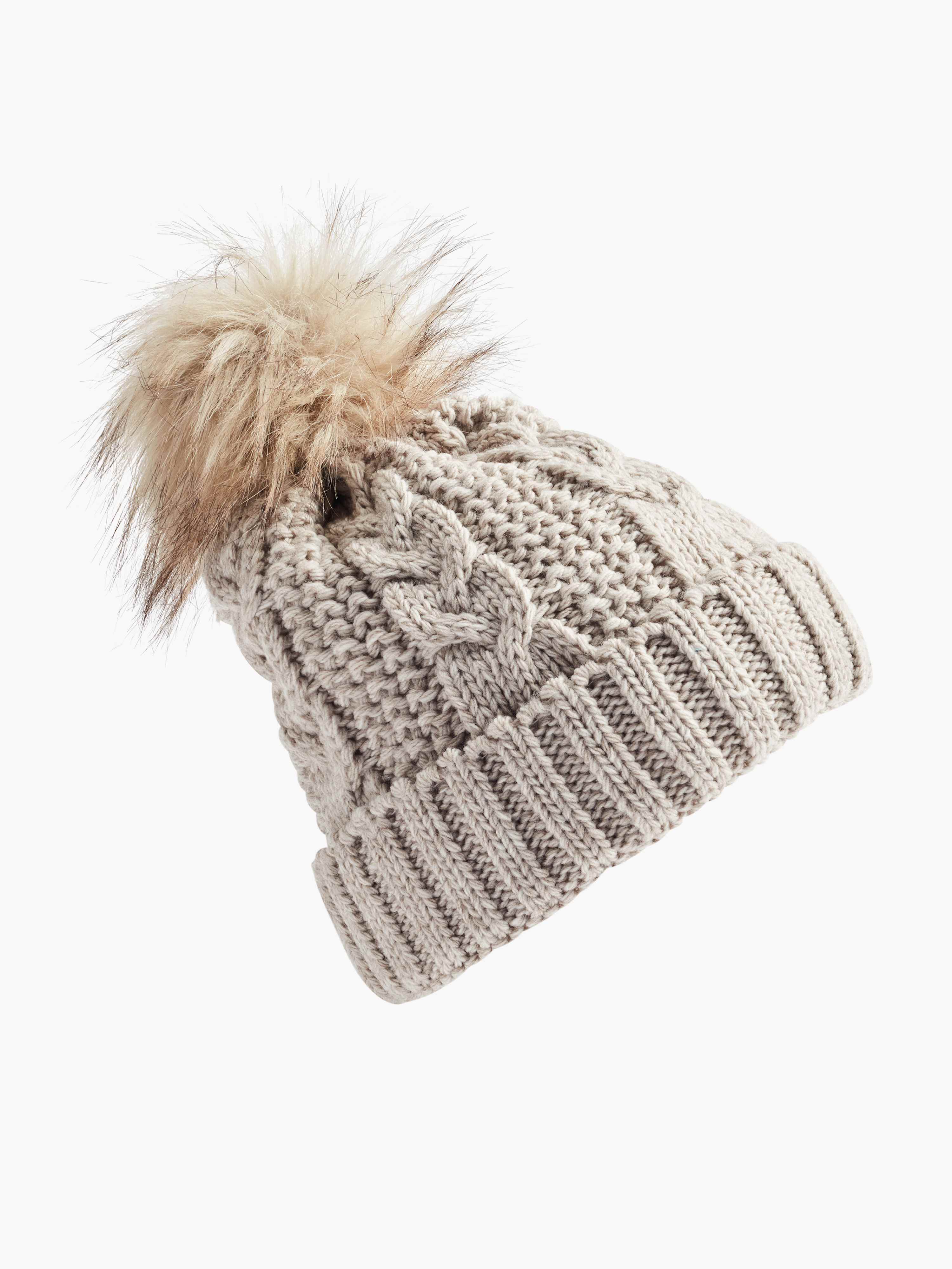 Grobstrick-Beanie in Weiß mit Flausch-Spitze