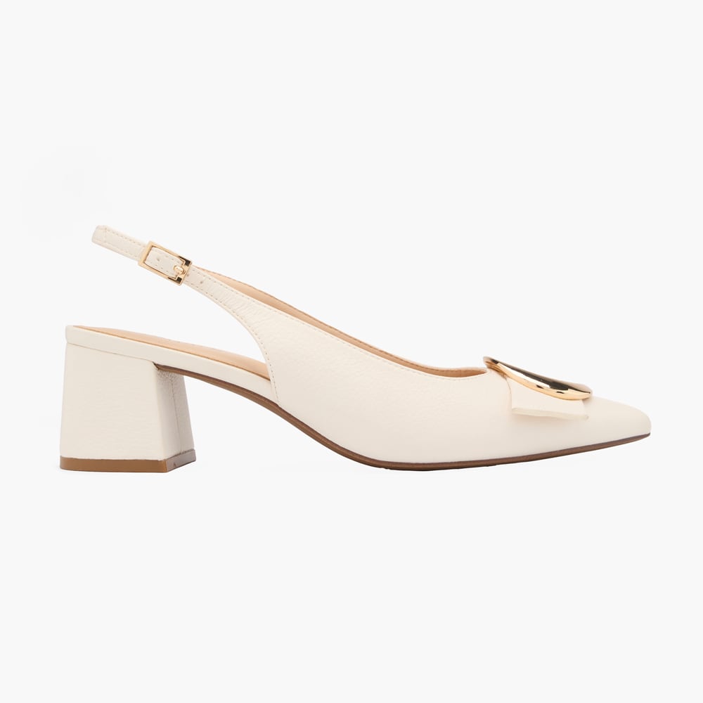 Beigefarbene Sling-Pumps in eleganter Optik