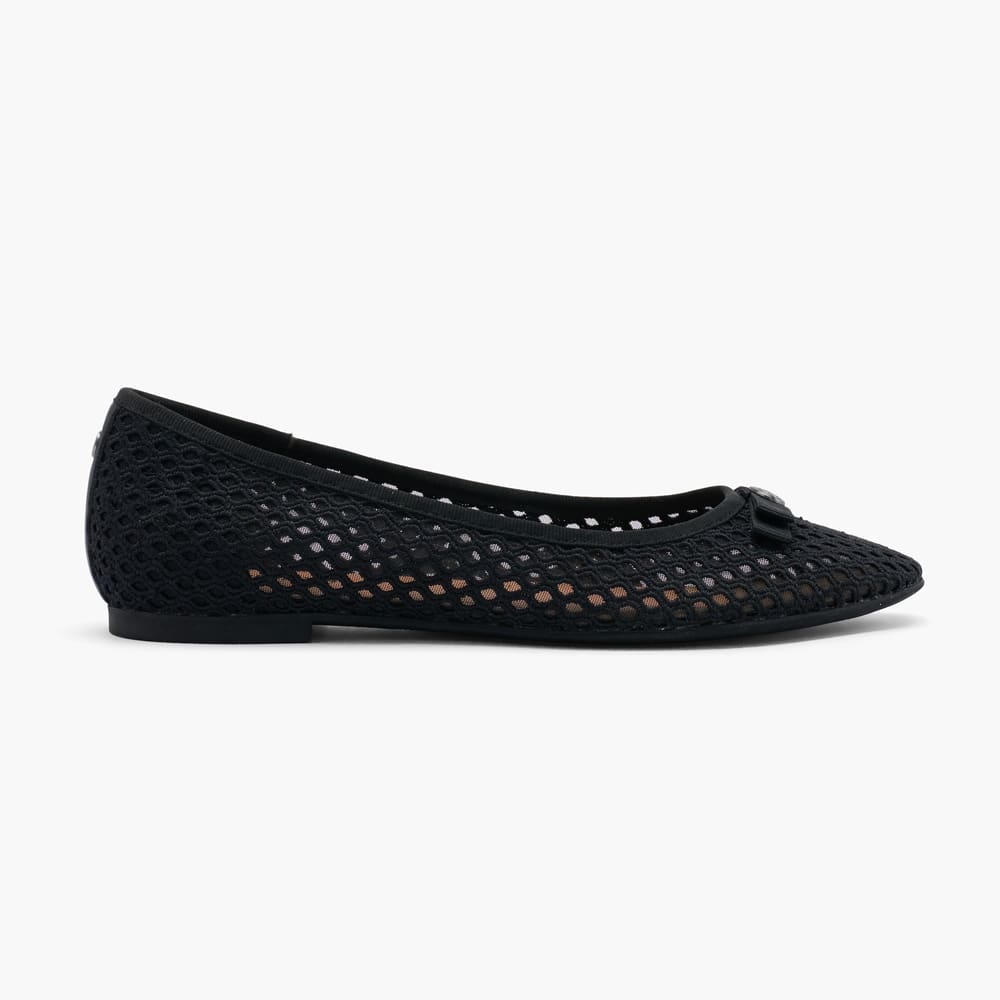 Schwarzer Ballerina-Schuh in Mesh-Optik