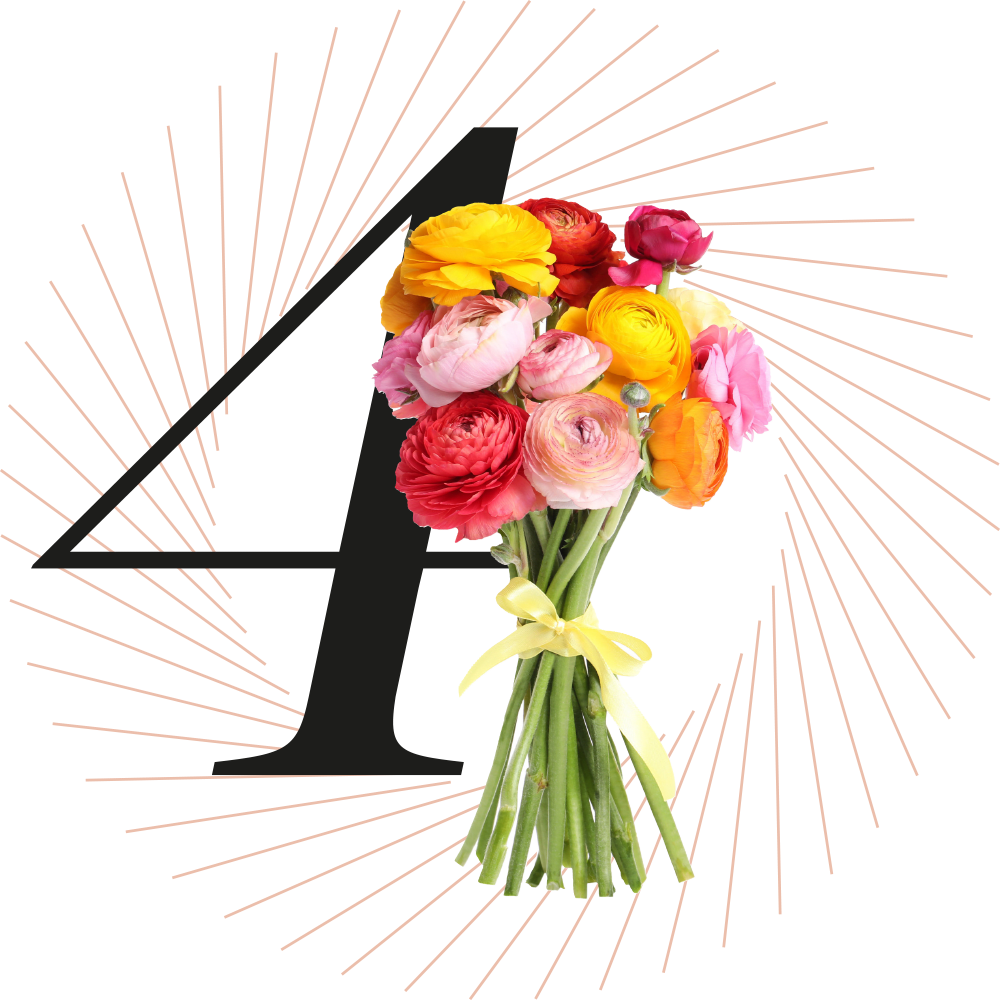 Bunter Blumenstrauß, schwarze Ziffer 4 im Hintergrund