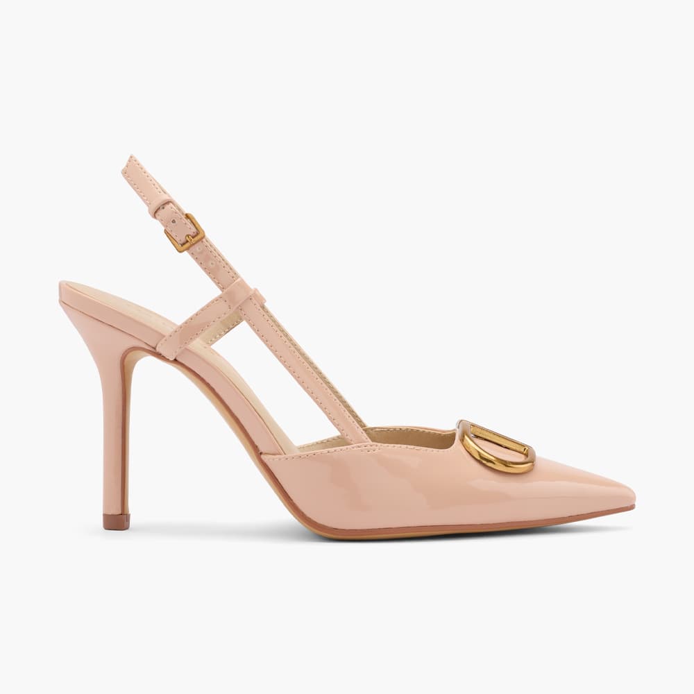 Lachsfarbener Pumps mit goldenen Applkationen