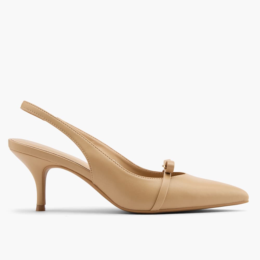 Slingback-Pumps in beiger Farbe