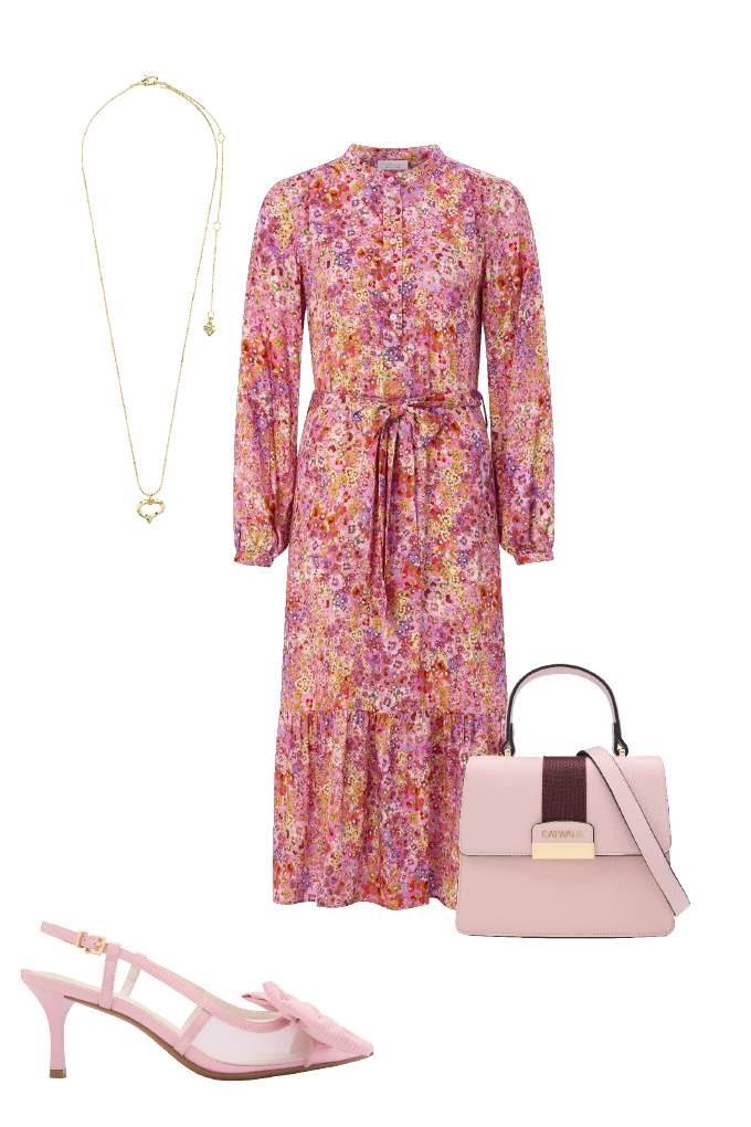 Pastellfarbenes Kleid mit Blüten-Prints, zusammen mit rosa Handtasche und Slingbacks