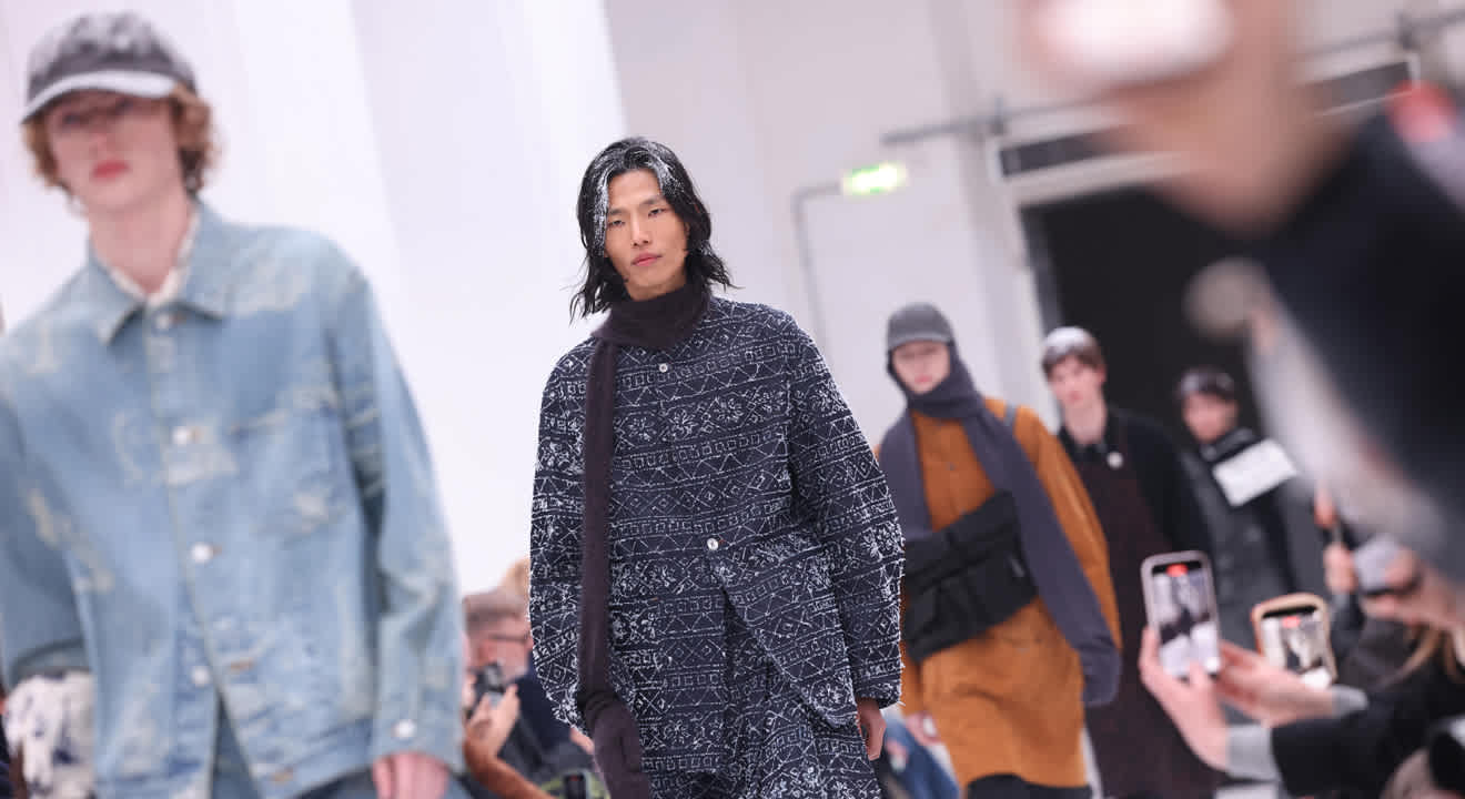 Models auf dem Laufsteg bei der Pitti Uomo 2026