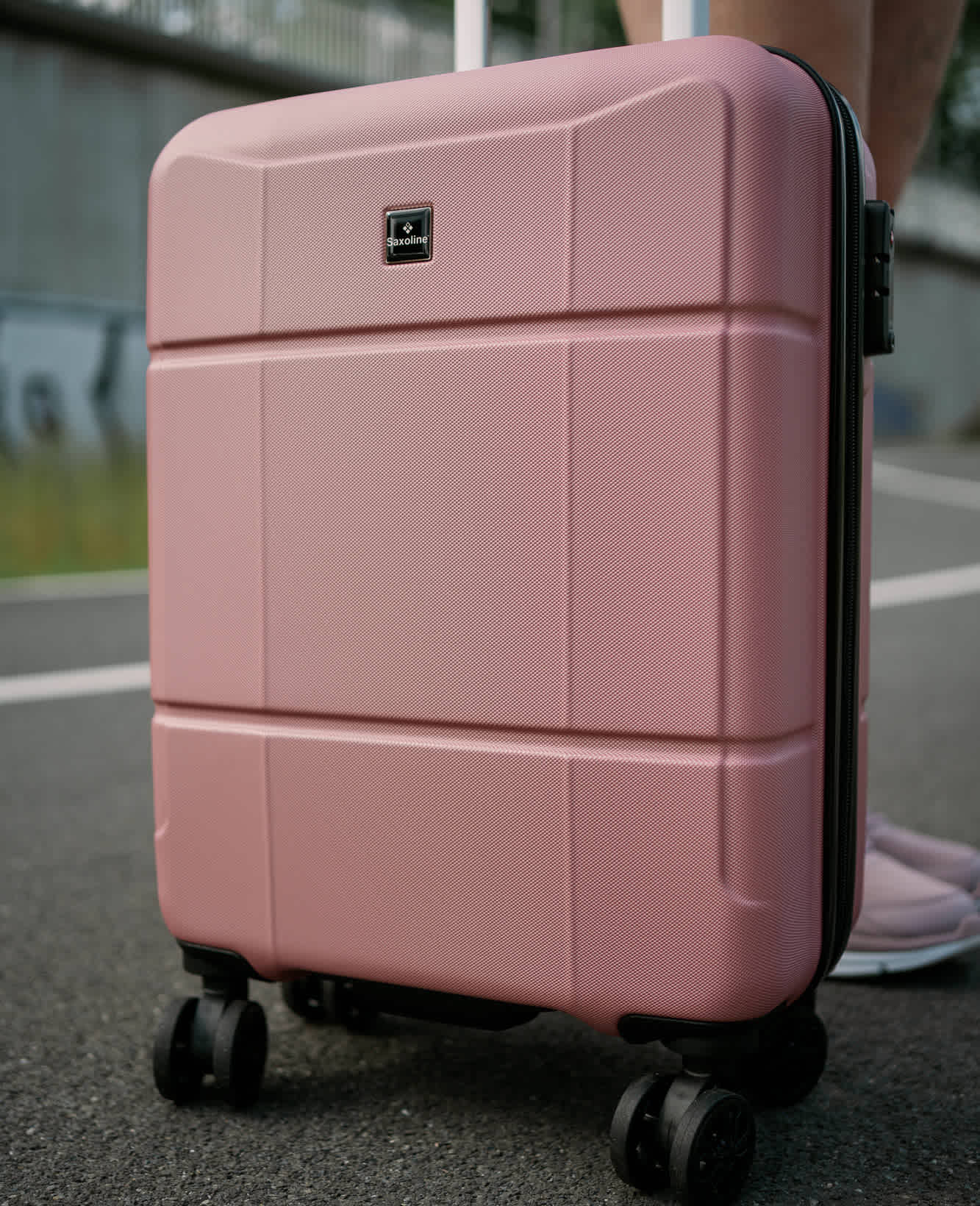 Rosa Hartschalen-Trolley der Marke Saxoline