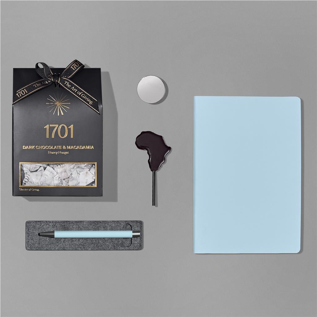 Pretty Possessions Hamper - Image 683dee2b56942d6ab8d14ab7