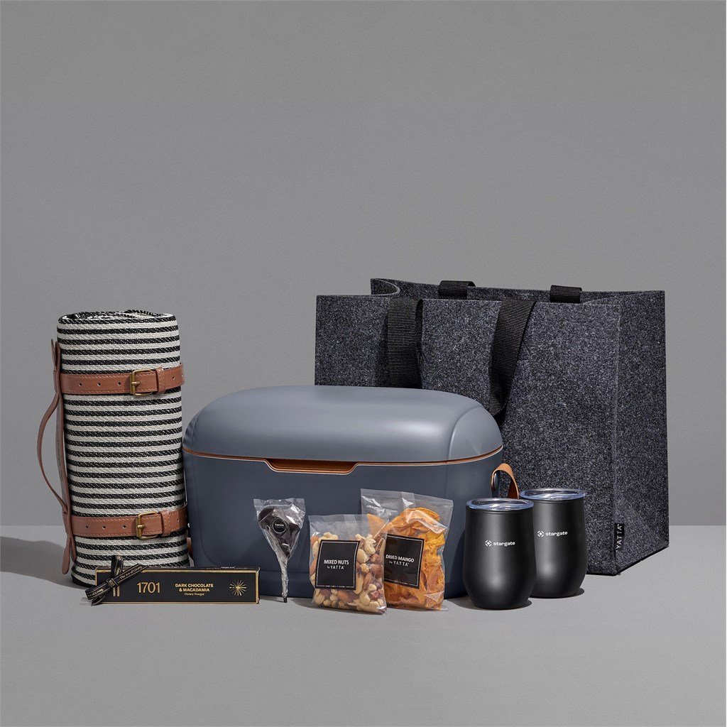 Sophisticated Soiree Hamper - Image 6899dad6ad673b3f01283daa