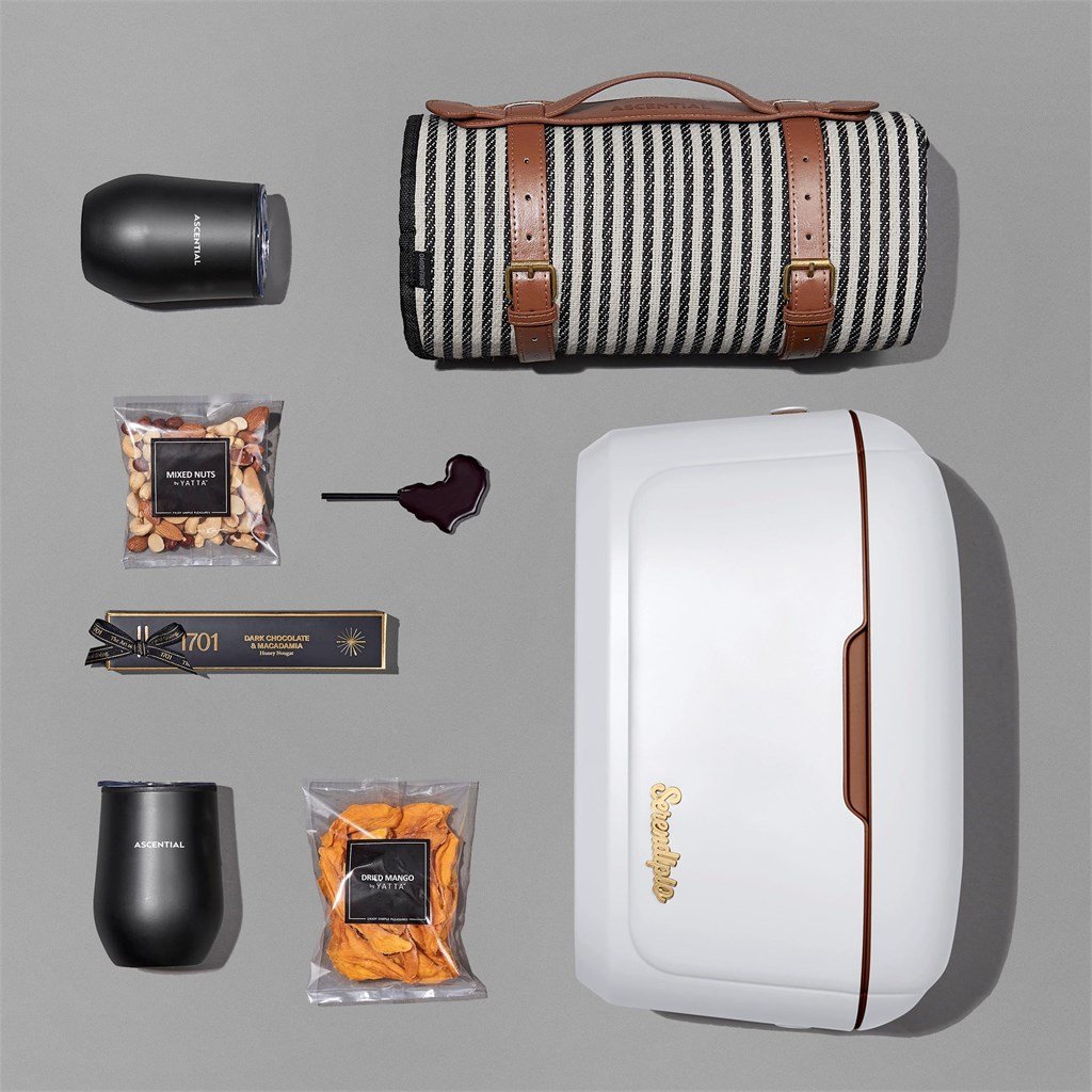 Sophisticated Soiree Hamper - Image 6899dadfad673b3f01283db3