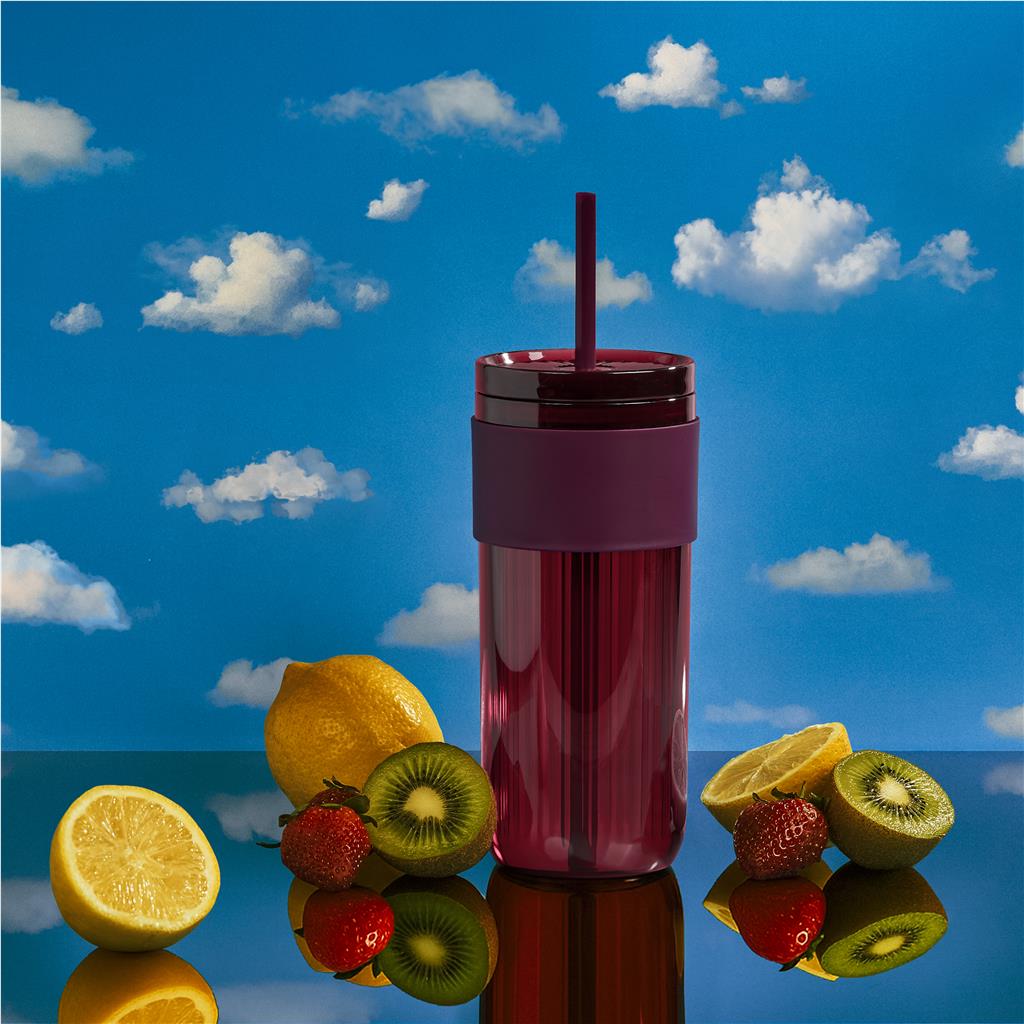 Mayfair Plastic Tumbler & Straw – 650ml - Image 68e4d5dac52289022f5b882a